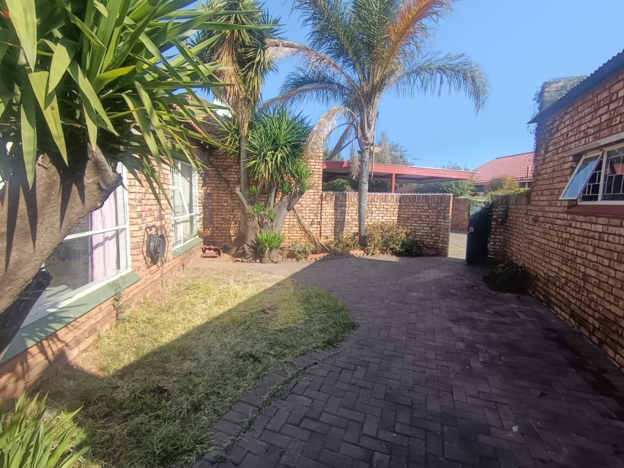 2 Bedroom Property for Sale in New Park Northern Cape